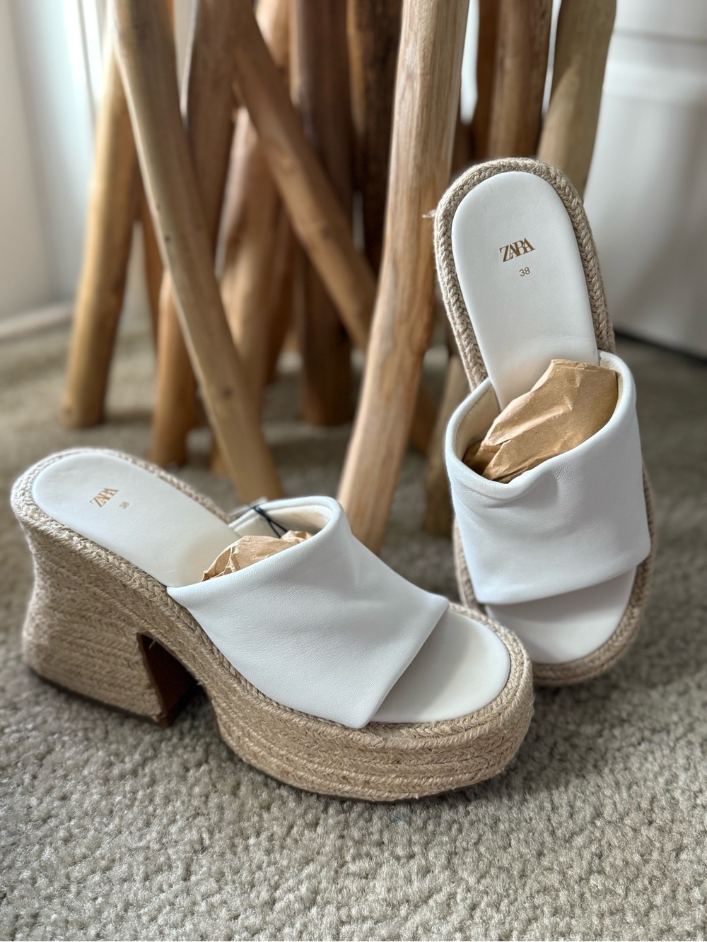 NWT Zara White Leather Platform Espadrille Mule Sandals Size 38 / US 7.5